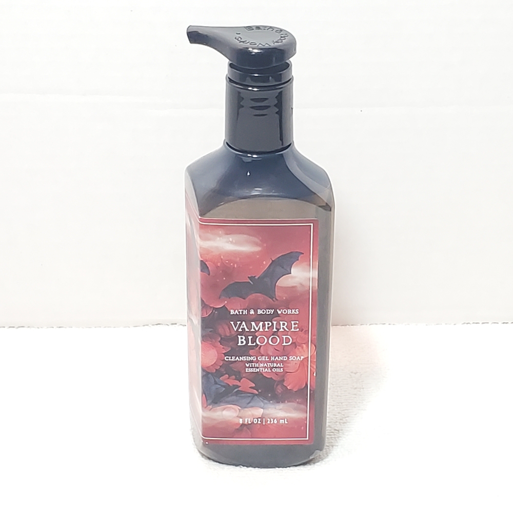 Bath & Body Works Cleansing Gel Hand Soap Essential Oils Vampire Blood 8 fl oz